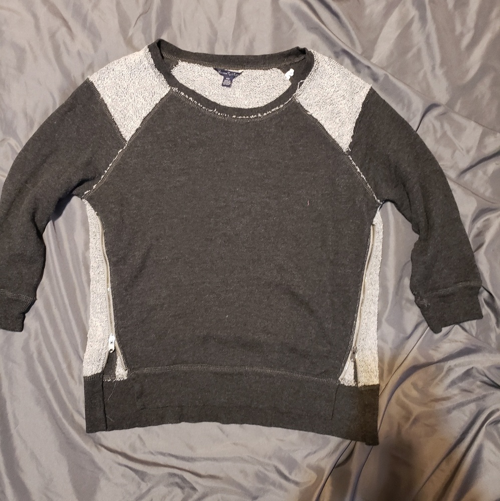 American Eagle sweatshirt size M